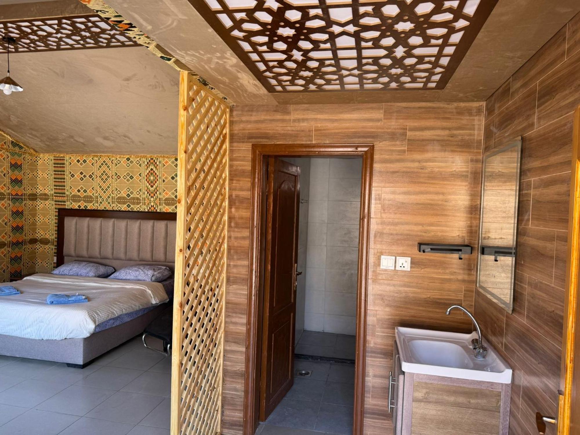 Wadi Rum Desert Secret Camp วาดิรัม ภายนอก รูปภาพ
