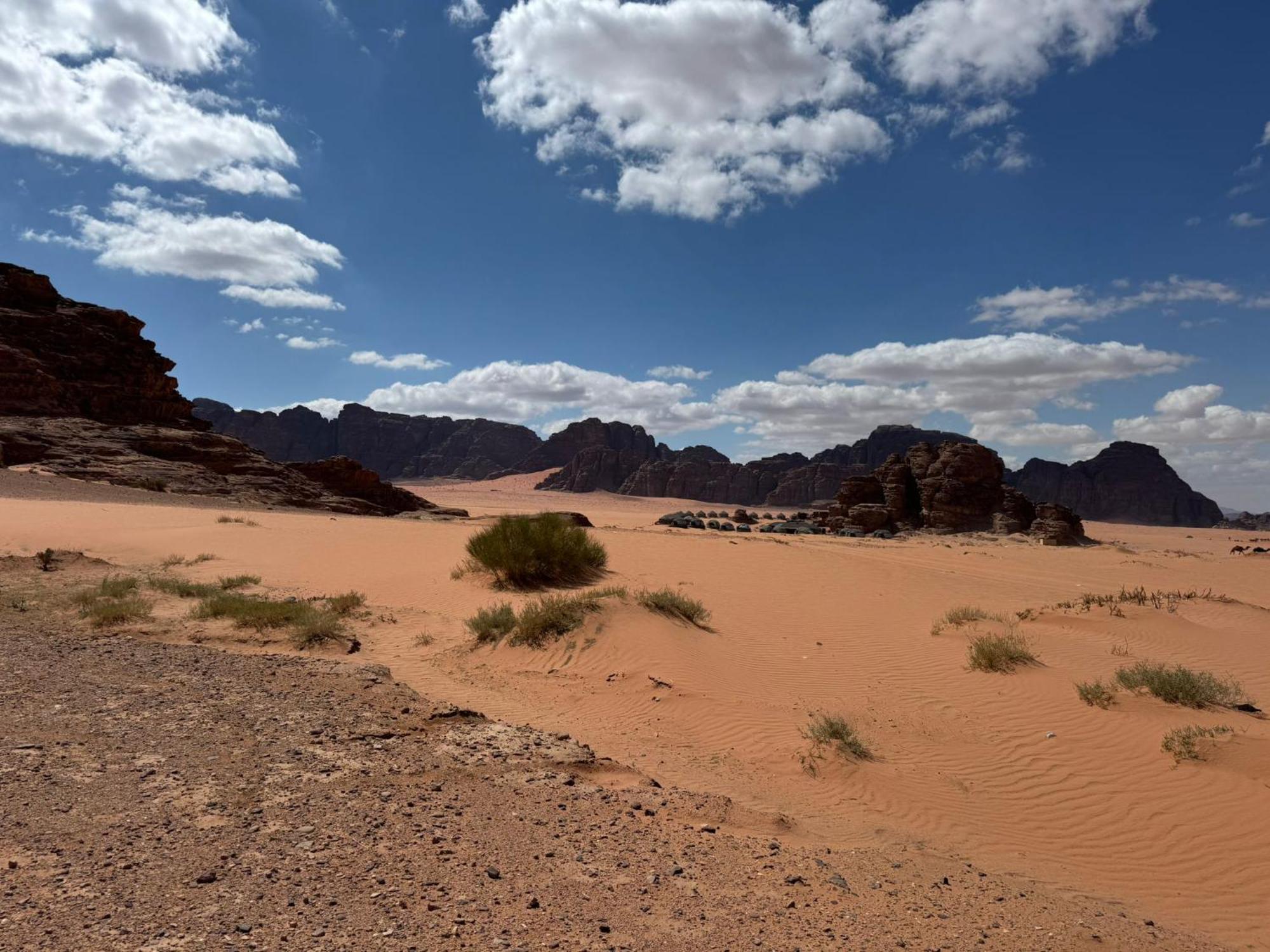 Wadi Rum Desert Secret Camp วาดิรัม ภายนอก รูปภาพ