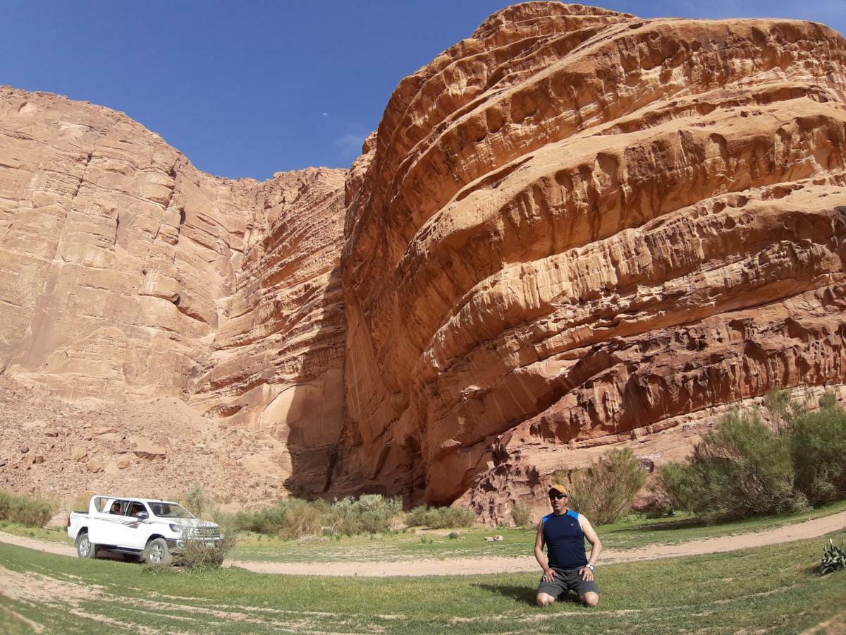 Wadi Rum Desert Secret Camp วาดิรัม ภายนอก รูปภาพ