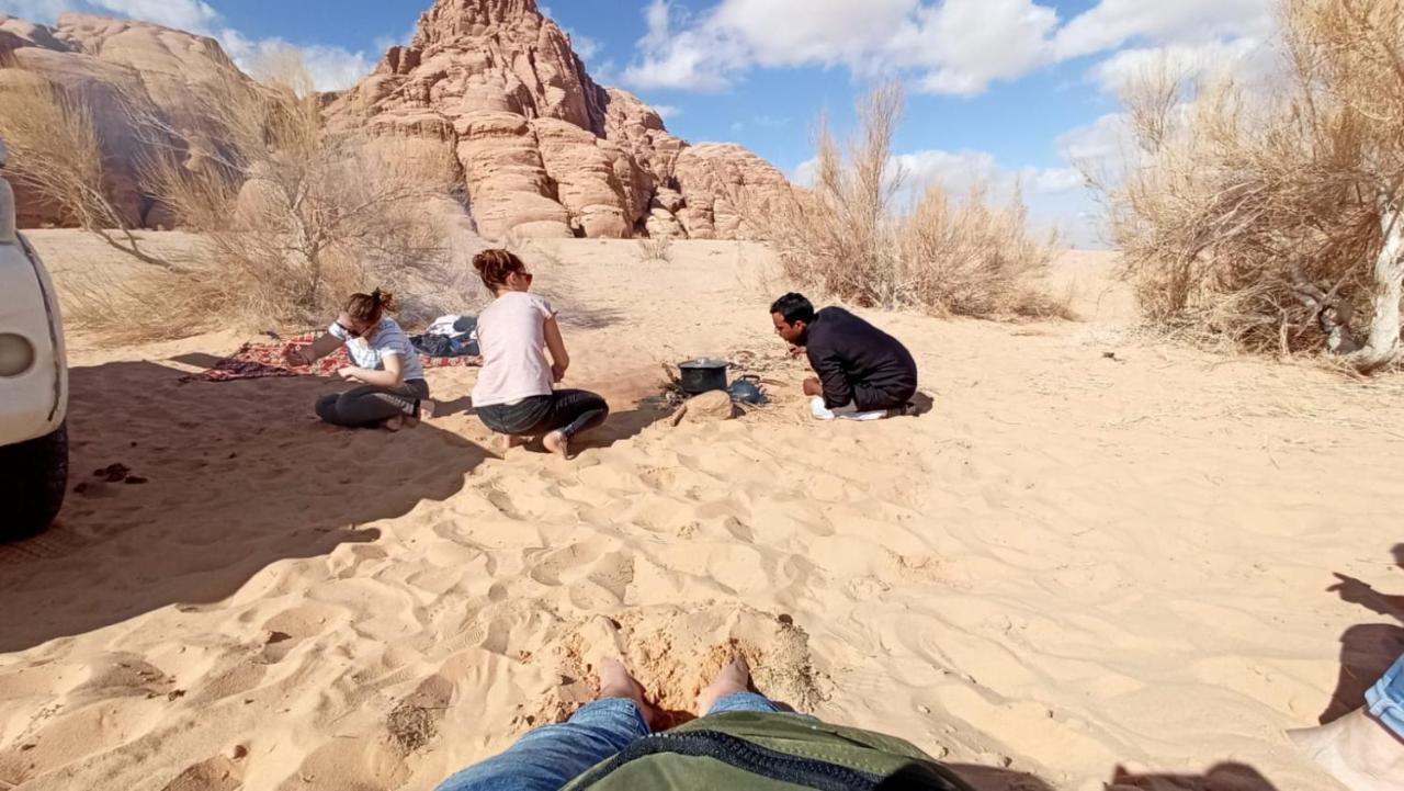 Wadi Rum Desert Secret Camp วาดิรัม ภายนอก รูปภาพ